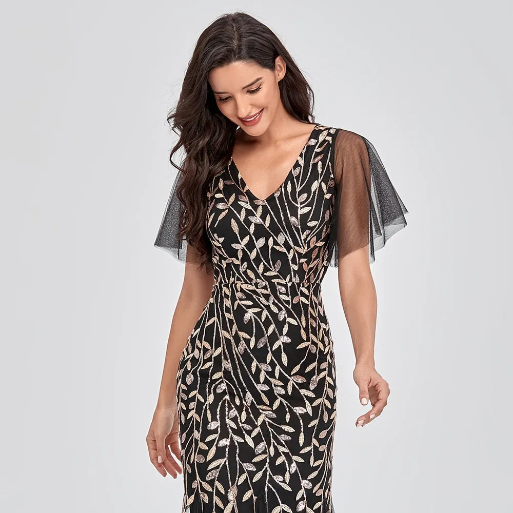 BerriesJam - 2024Plus Size V Neck Short Sleeve Lace Appliques Party Dress