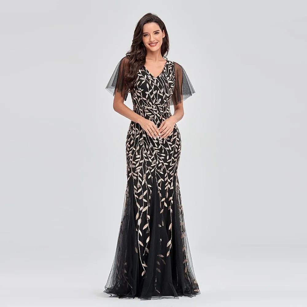 BerriesJam - 2024Plus Size V Neck Short Sleeve Lace Appliques Party Dress