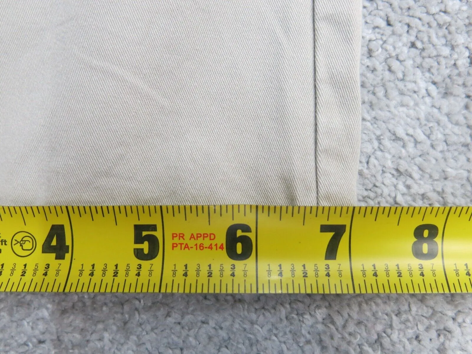 Calvin Klein Mens Straight Leg Chino Pant Mid Rise Pockets Beige Size W32XL32