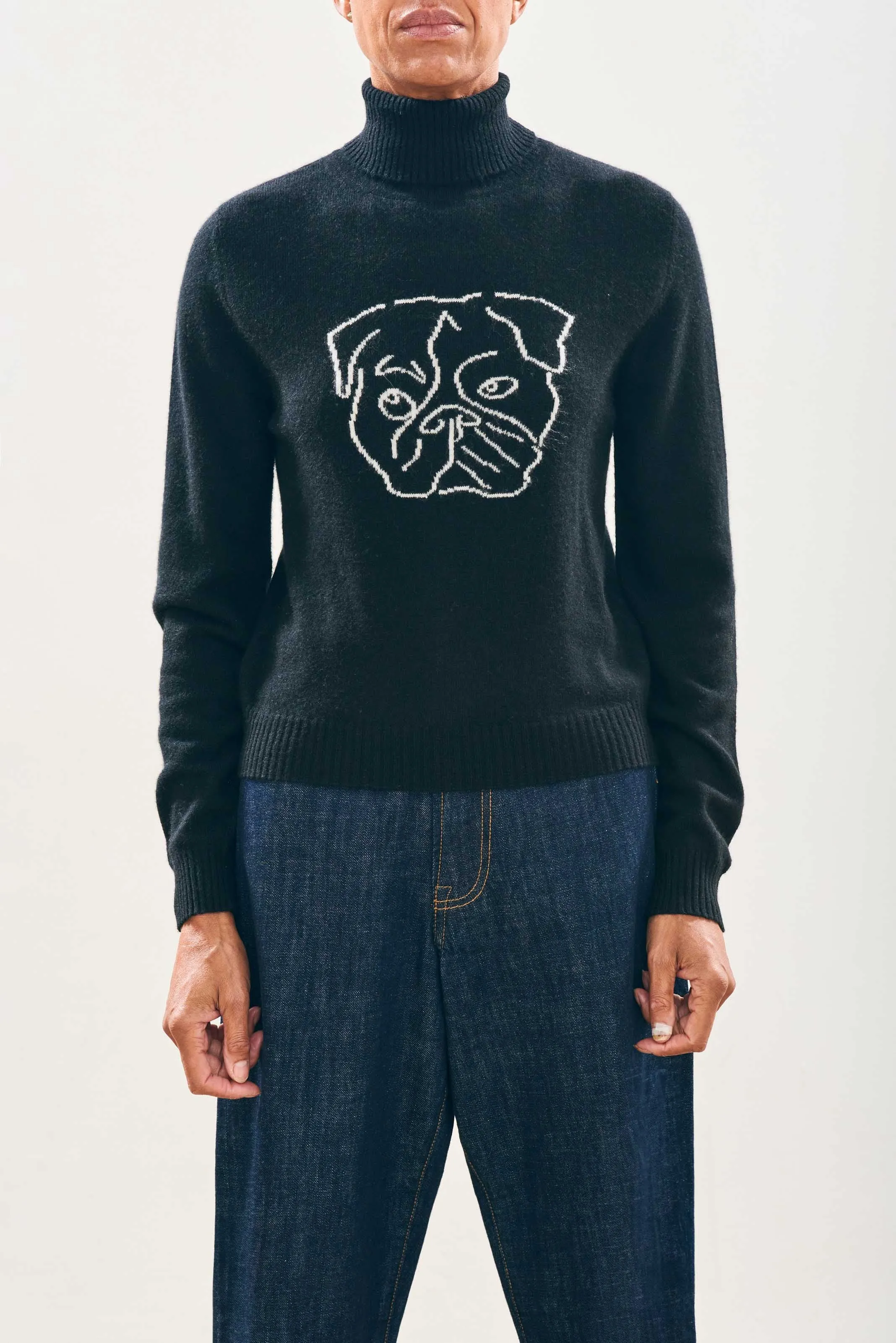 Cashmere Gloria Roll Neck in Black and Cream