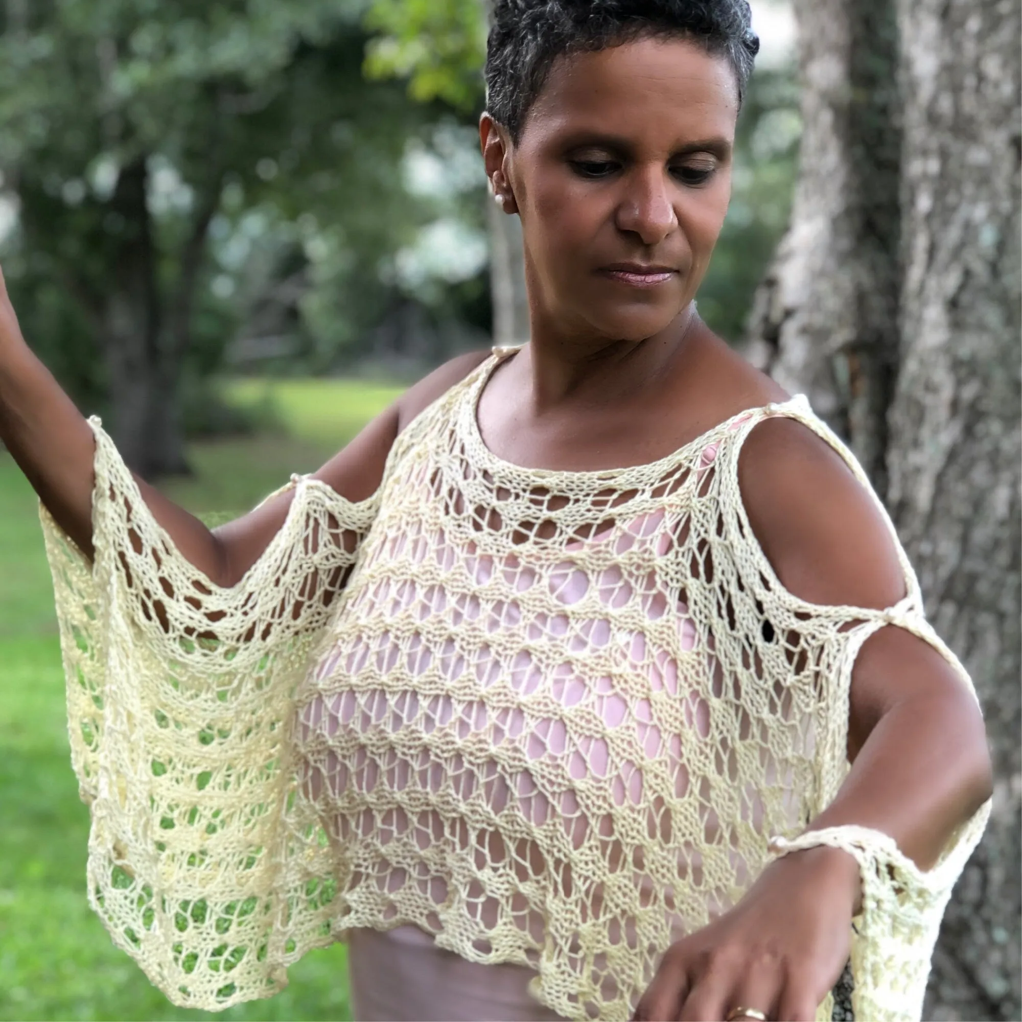 Center Double Decrease Lace Crop Top Cover Poncho Pattern
