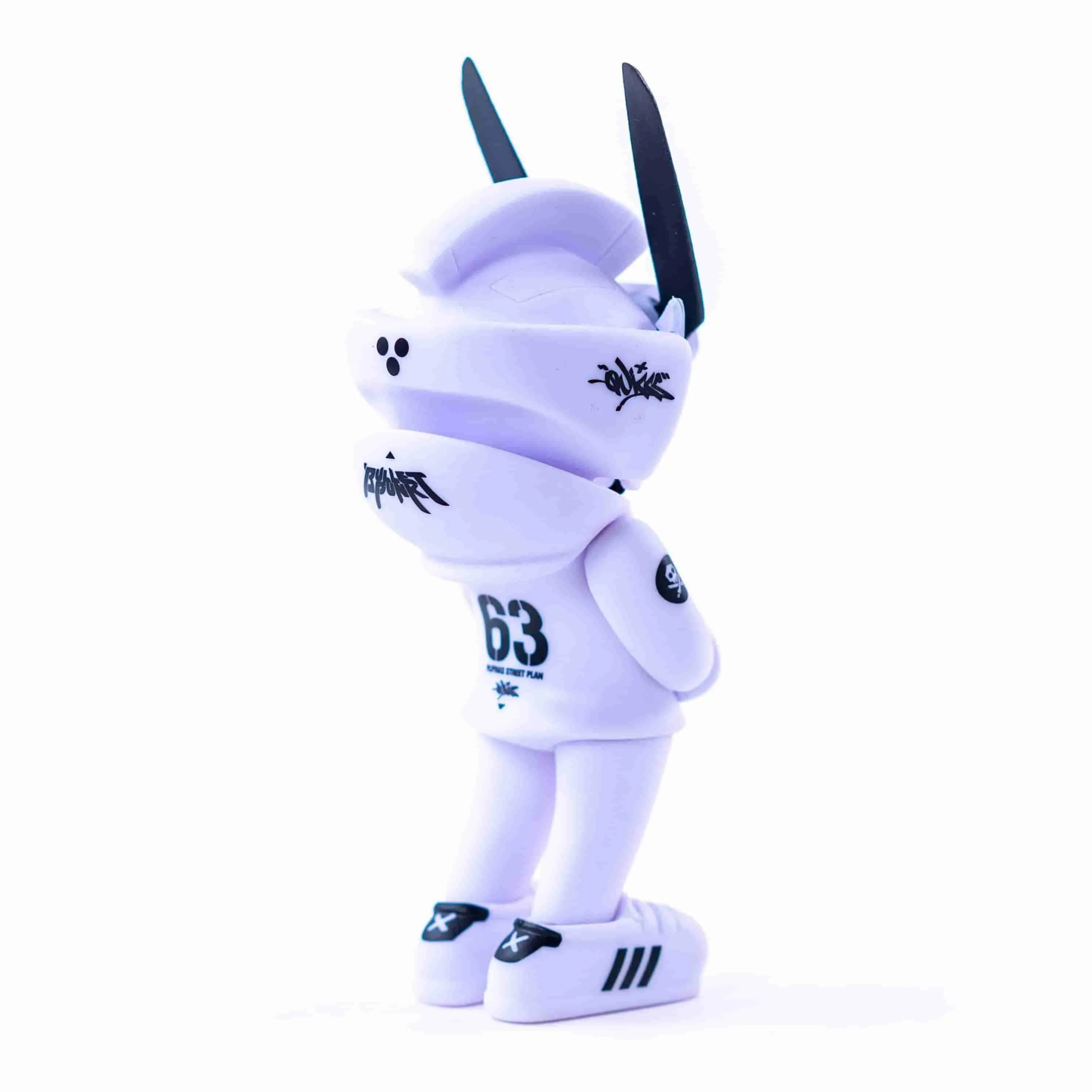 CORE EDITION TEQ 63 Ghost Mode White - 6 Inch Medium Figure by Martian Toys x Quiccs