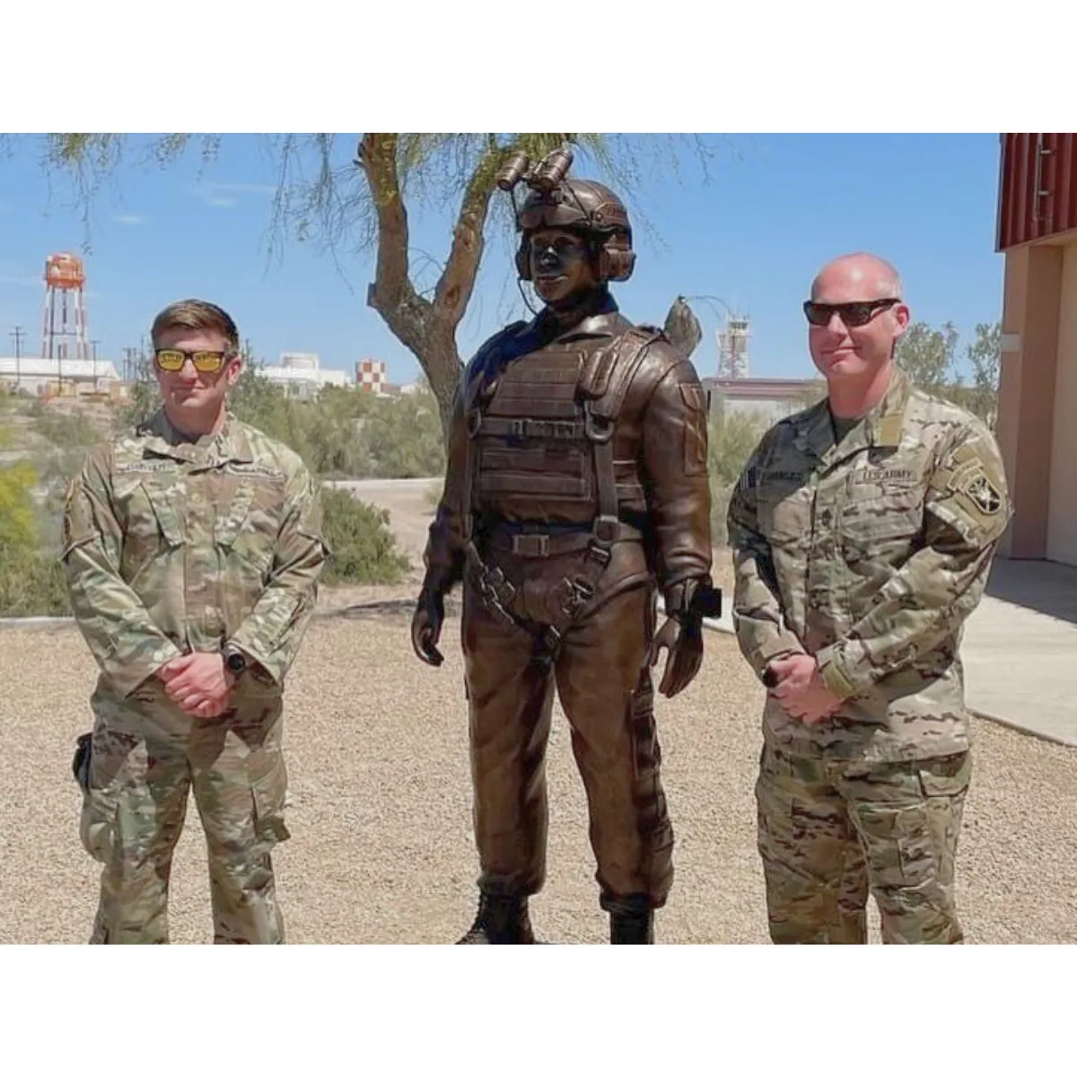 Freefall Jumper Soldier Statue