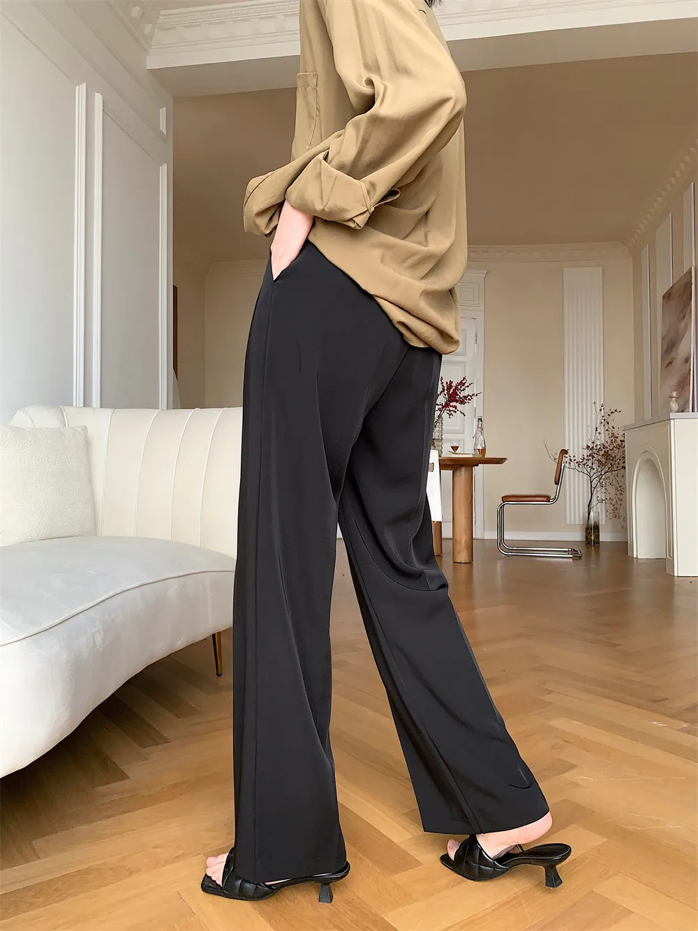 Hart pants (ready stock in khaki & black (S)/ 3 colours)