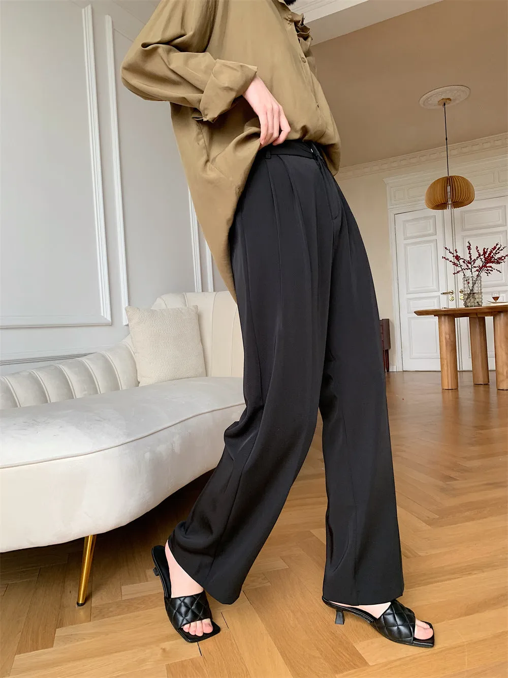 Hart pants (ready stock in khaki & black (S)/ 3 colours)