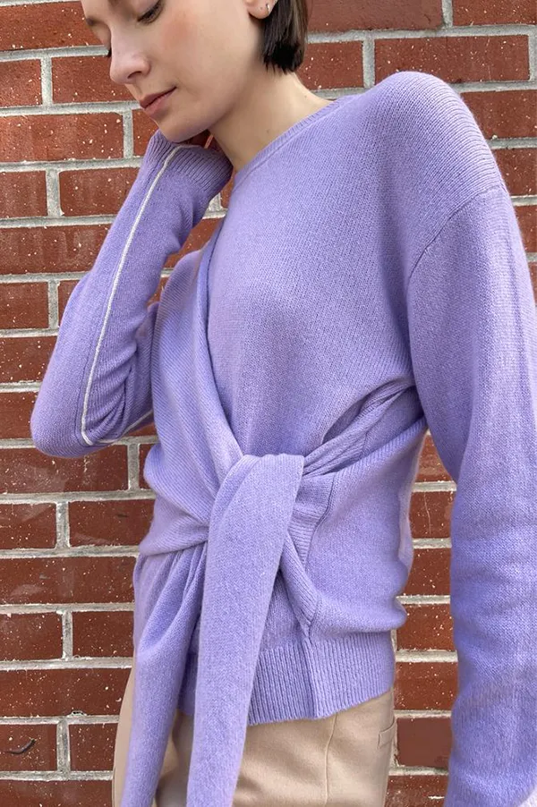 Knot Crewneck in Lilac