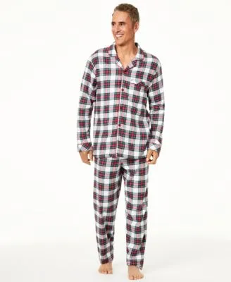 Men's Clothing Wholesale Lot Calvin Klein, Tasso Elba, American Apparel, Bar lll, INC, Alfani and more, 26 Units, Shelf Pulls, MSRP $1,567.49