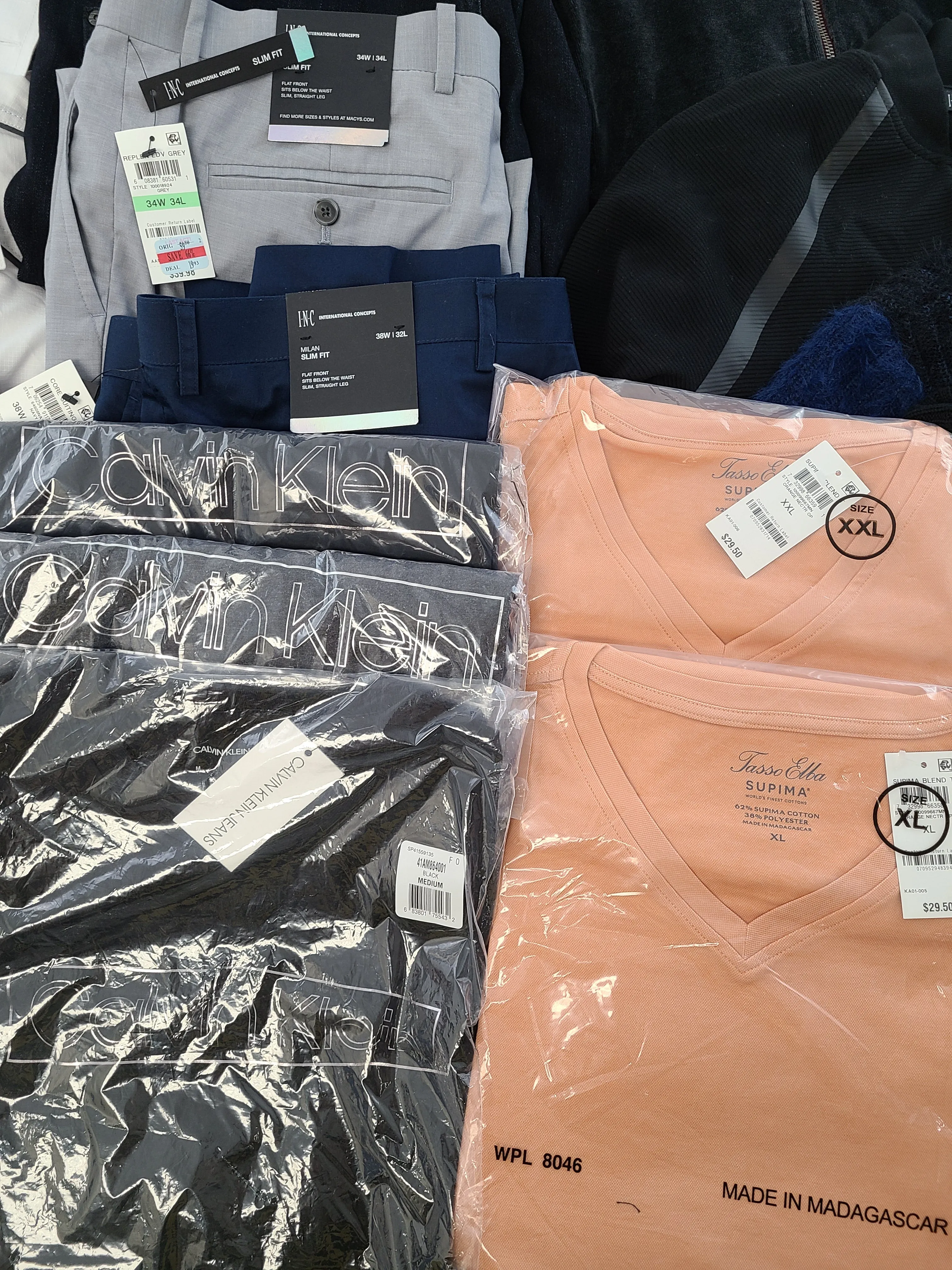 Men's Clothing Wholesale Lot Calvin Klein, Tasso Elba, American Apparel, Bar lll, INC, Alfani and more, 26 Units, Shelf Pulls, MSRP $1,567.49