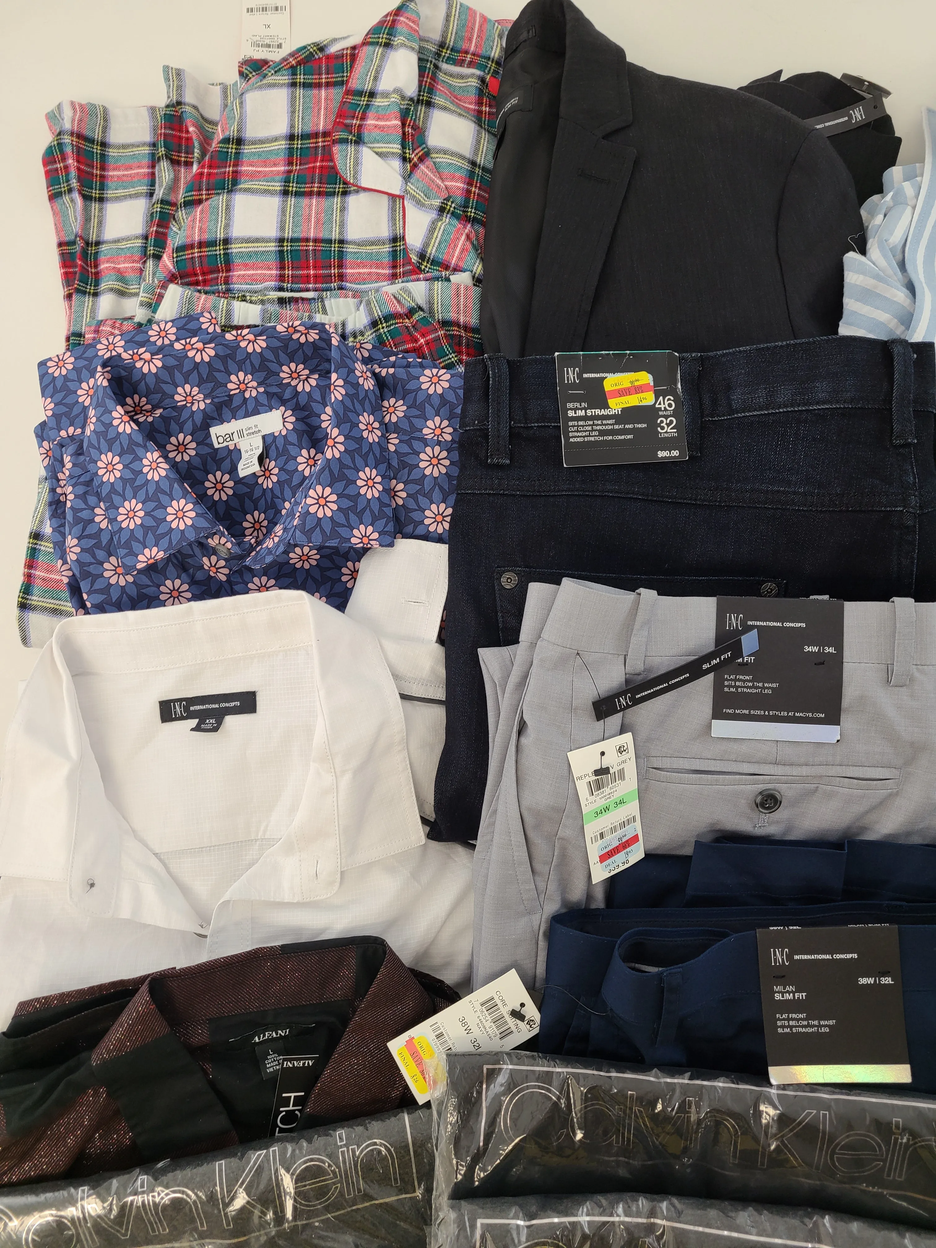 Men's Clothing Wholesale Lot Calvin Klein, Tasso Elba, American Apparel, Bar lll, INC, Alfani and more, 26 Units, Shelf Pulls, MSRP $1,567.49