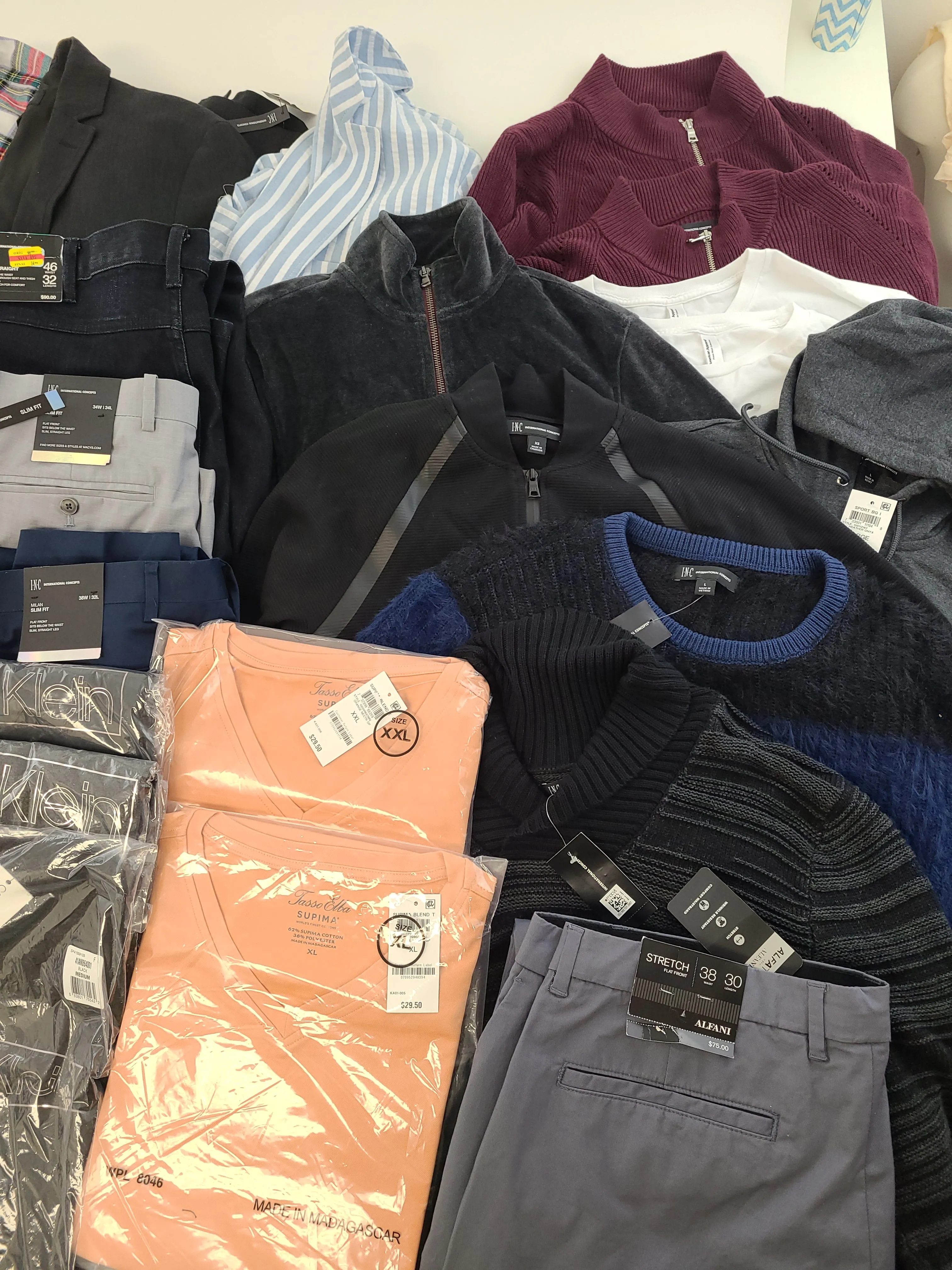 Men's Clothing Wholesale Lot Calvin Klein, Tasso Elba, American Apparel, Bar lll, INC, Alfani and more, 26 Units, Shelf Pulls, MSRP $1,567.49