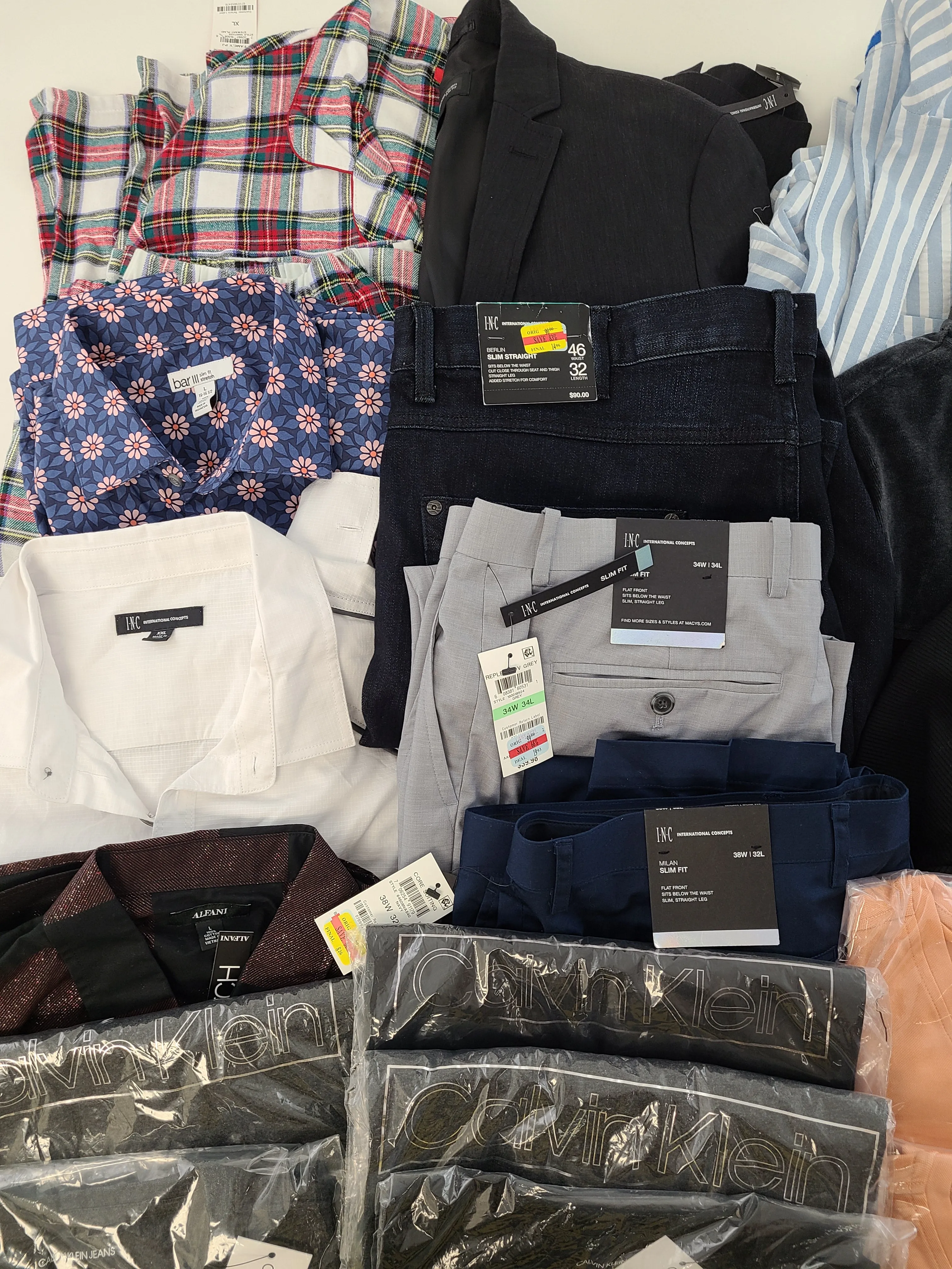 Men's Clothing Wholesale Lot Calvin Klein, Tasso Elba, American Apparel, Bar lll, INC, Alfani and more, 26 Units, Shelf Pulls, MSRP $1,567.49