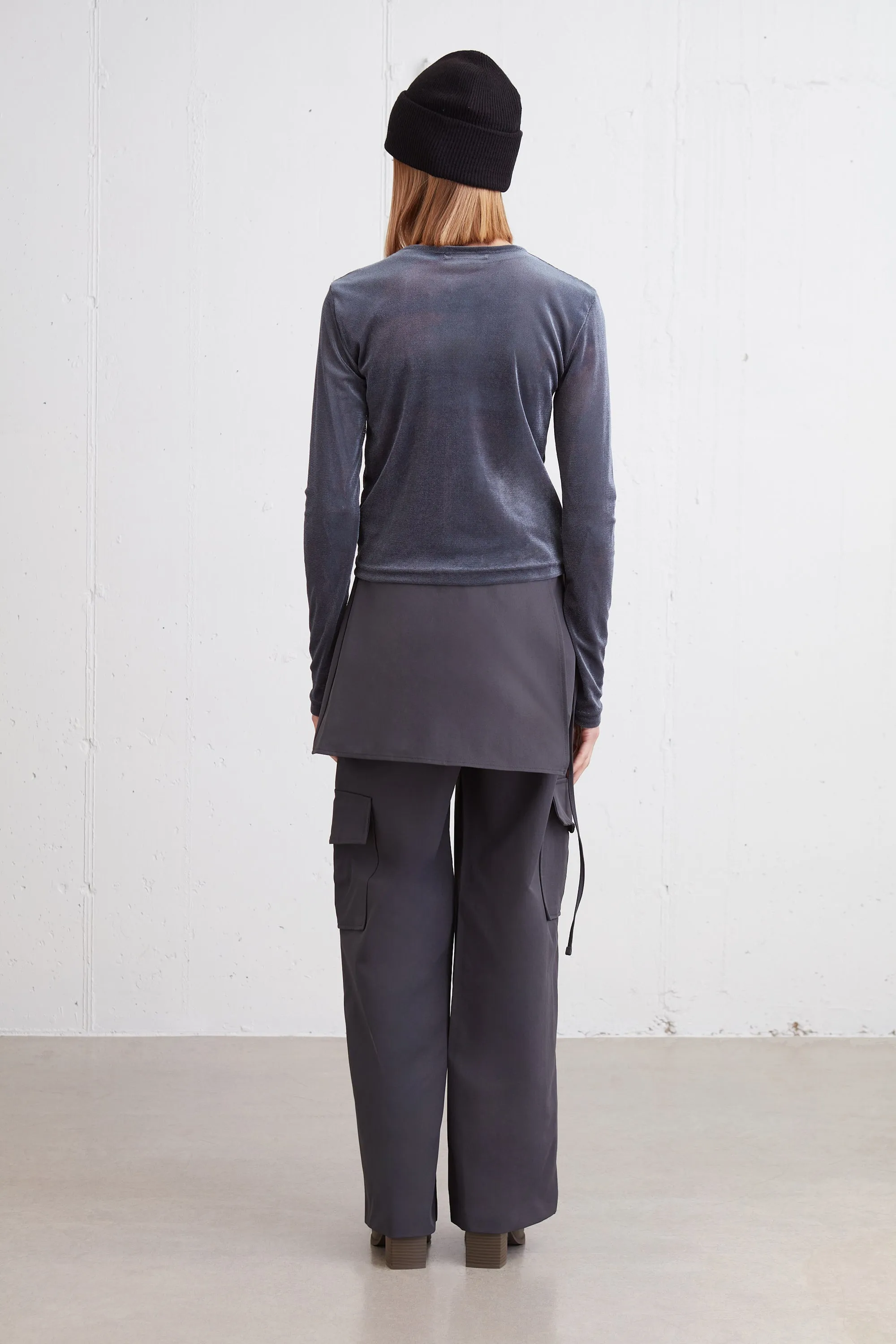 SHINY TOP WITH FRONT GATHER DETAIL