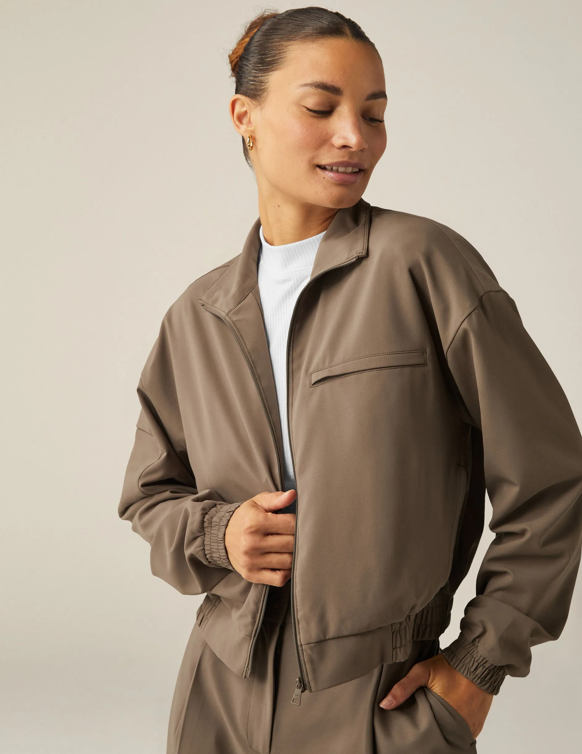 Status Pocket Sleeve Cropped Jacket