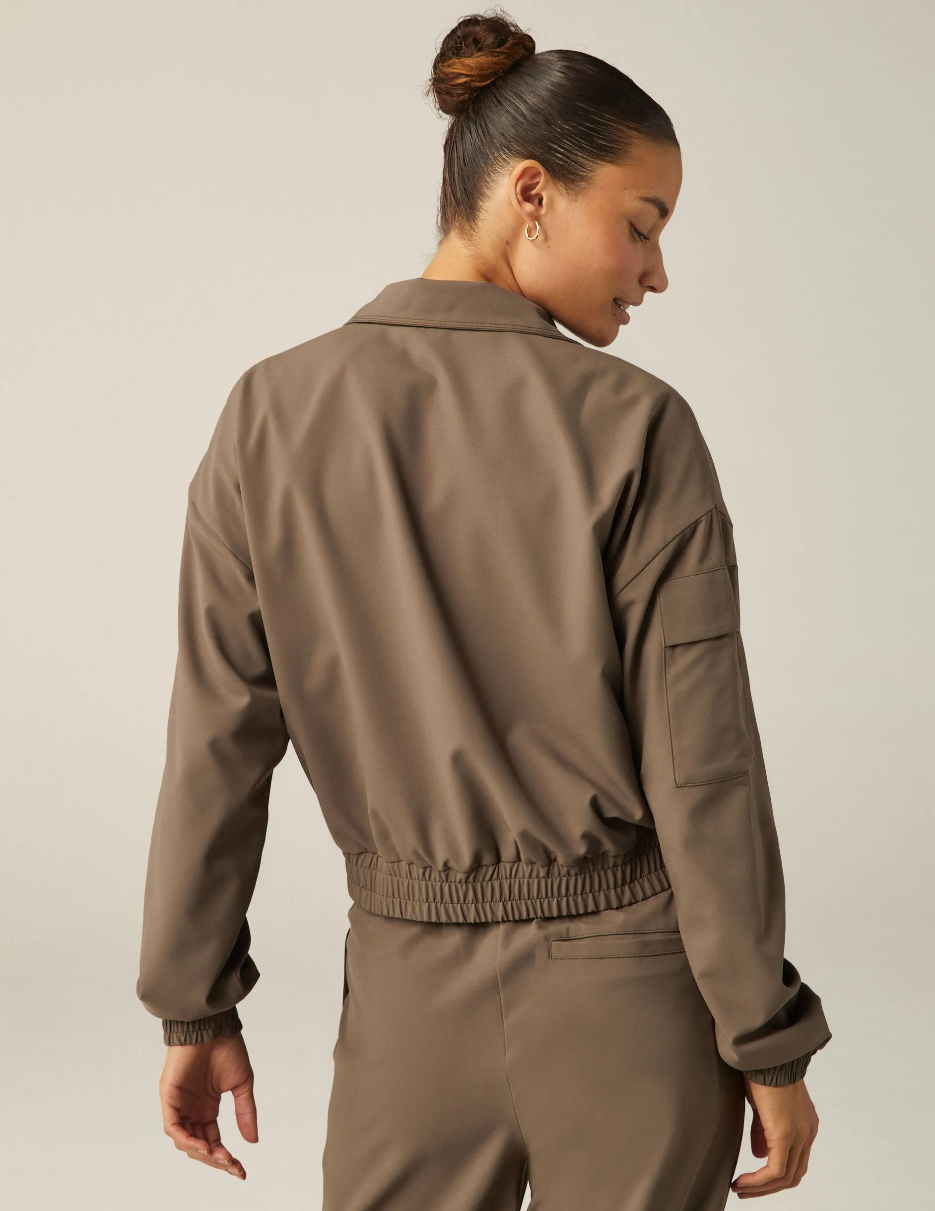 Status Pocket Sleeve Cropped Jacket