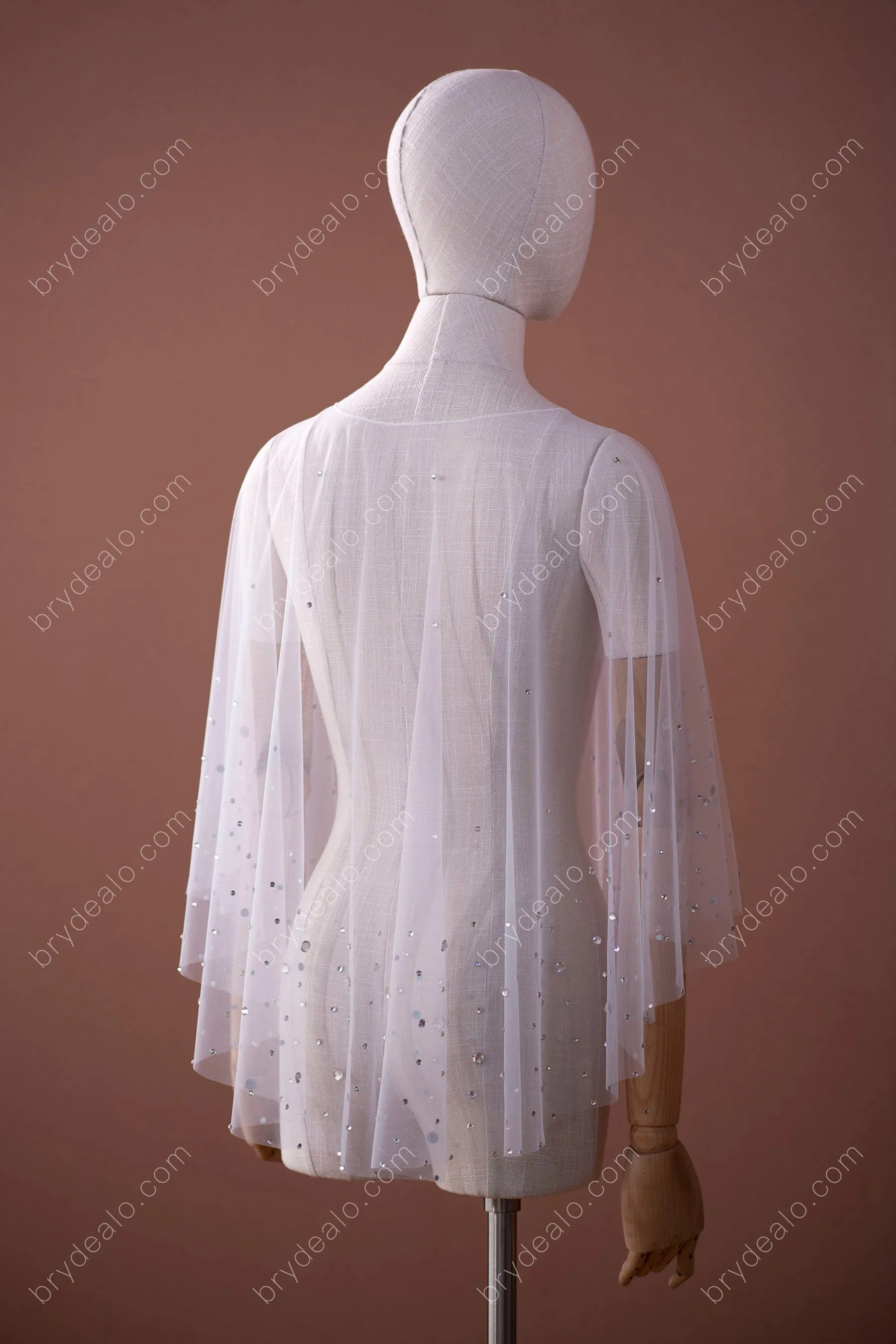 Trendy Shiny Rhinestones Tulle Bridal Cape