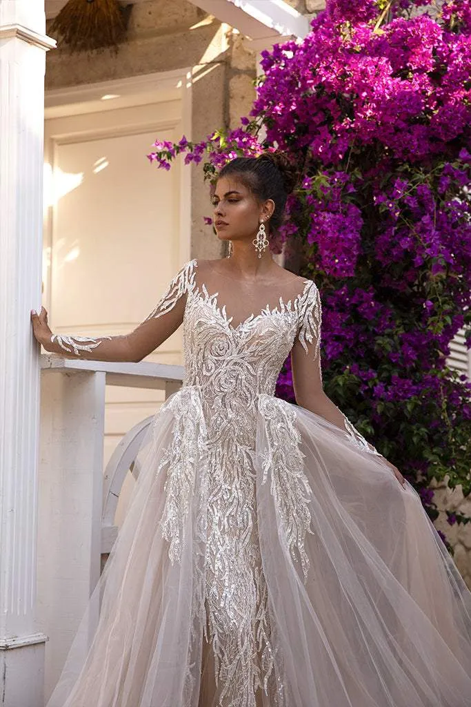 Wedding Dress With Shiny Lace Detachable Skirt